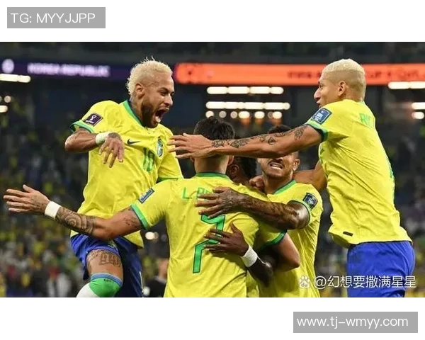 两个小孩心中的足球偶像是谁？